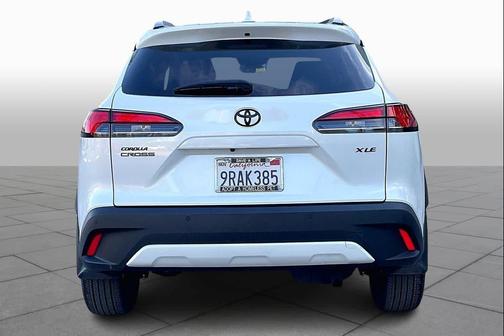 2024 Toyota Corolla Cross XLE