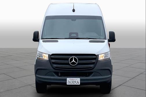 Arctic White 2025 Mercedes-Benz Sprinter 2500 High Roof