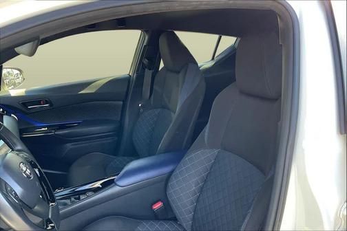 2021 Toyota C-HR XLE