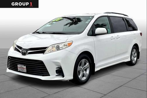 2020 Toyota Sienna LE