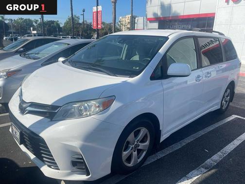 2020 Toyota Sienna LE
