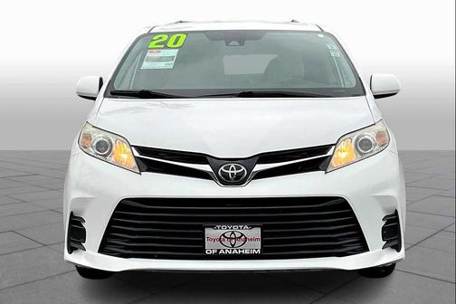 2020 Toyota Sienna LE