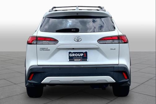 Wind Chill Pearl 2023 Toyota Corolla Cross XLE