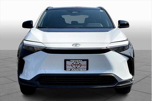 2025 Toyota bZ4X XLE