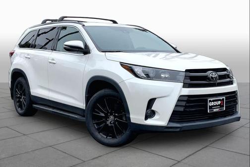 Blizzard Pearl 2019 Toyota Highlander SE