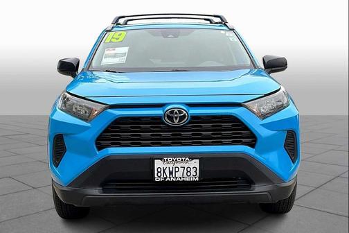 2019 Toyota RAV4 LE
