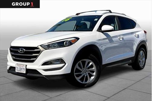 2016 Hyundai TUCSON SE
