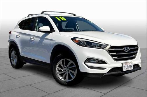 2016 Hyundai TUCSON SE
