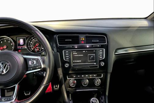 2017 Volkswagen Golf GTI 2.0T S 4-Door