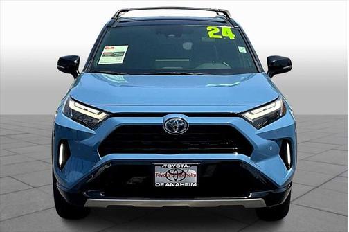 2024 Toyota RAV4 Hybrid SE