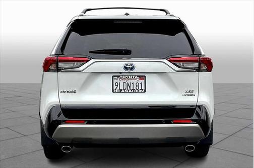 2024 Toyota RAV4 Hybrid SE