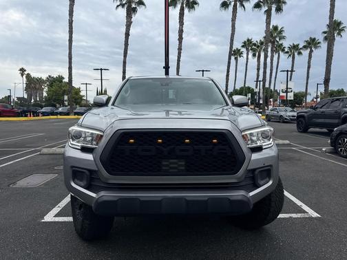 2019 Toyota Tacoma SR