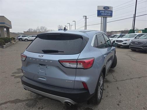 2022 Ford Escape SEL