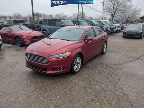 2015 Ford Fusion SE