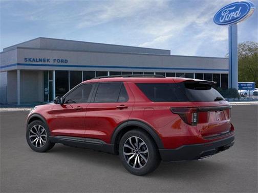 2025 Ford Explorer ST-Line