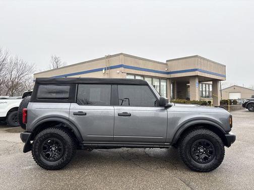 2023 Ford Bronco Base