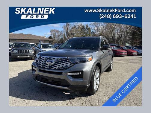 Carbonized Gray Metallic 2022 Ford Explorer Platinum