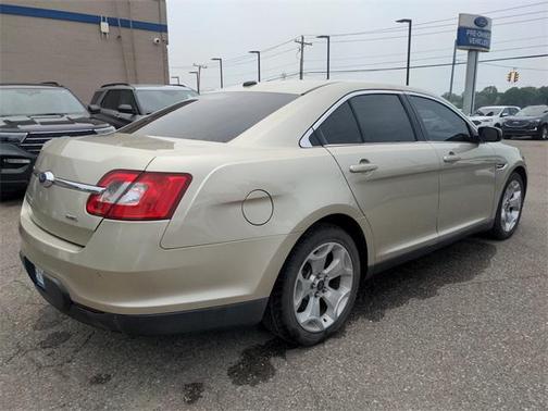 2010 Ford Taurus SEL