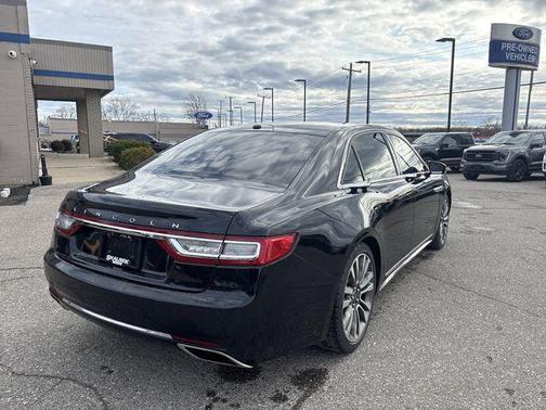 2017 Lincoln Continental Select