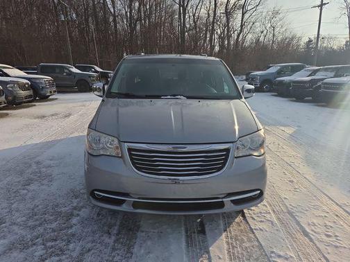 2013 Chrysler Town & Country Touring-L