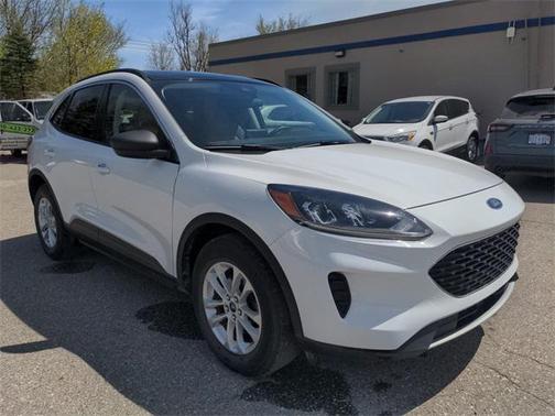 2022 Ford Escape SE