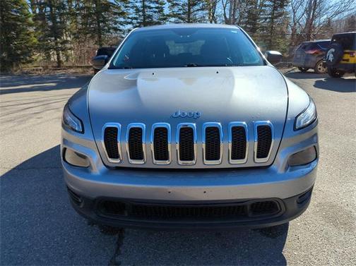 2014 Jeep Cherokee Sport