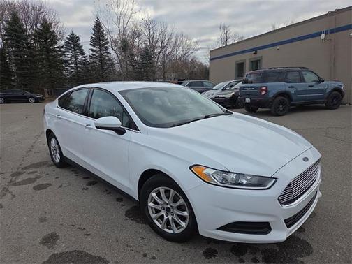 2016 Ford Fusion S