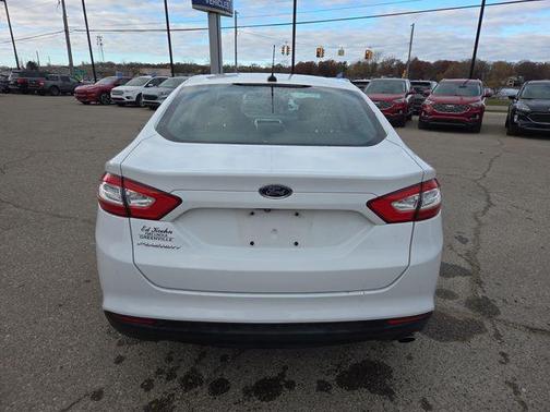 2016 Ford Fusion S