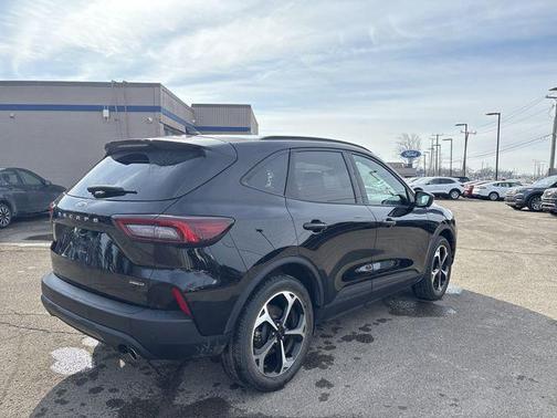 2025 Ford Escape ST-Line Select