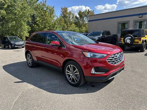 2021 Ford Edge Titanium
