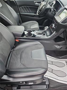 2017 Ford Edge Sport