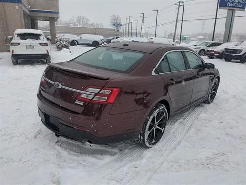 2016 Ford Taurus SHO