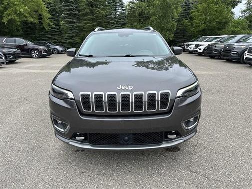 2019 Jeep Cherokee Overland