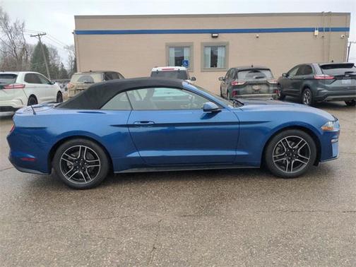 2022 Ford Mustang EcoBoost Premium