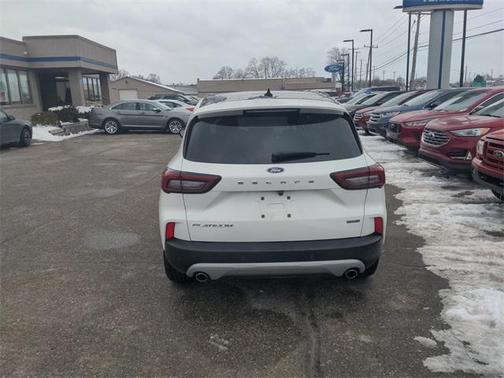 2024 Ford Escape Platinum