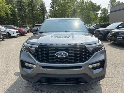 2022 Ford Explorer ST-Line