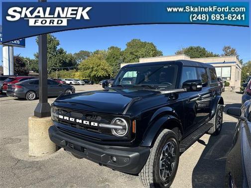 2023 Ford Bronco Outer Banks
