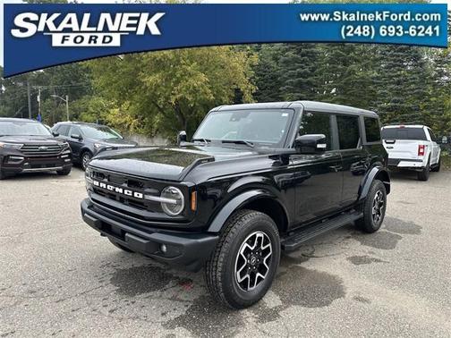 2023 Ford Bronco Outer Banks