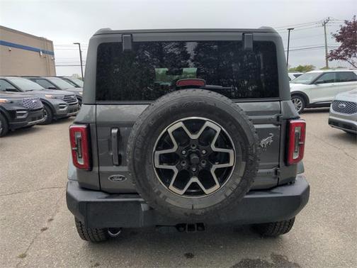 2022 Ford Bronco Outer Banks