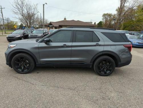CARBONIZED GRAY METALLIC 2023 Ford Explorer ST-LINE