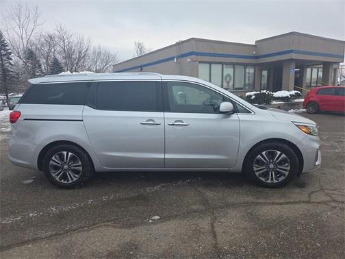 2021 Kia Sedona SX