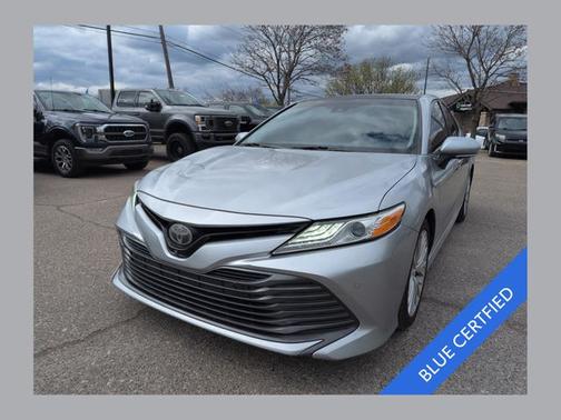 Celestial Silver Metallic 2018 Toyota Camry XLE
