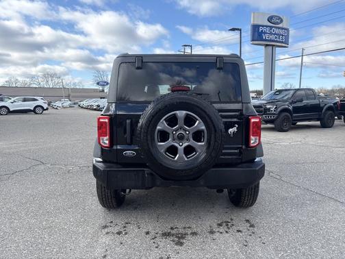 SHADOW BLACK 2023 Ford Bronco BIG BEND