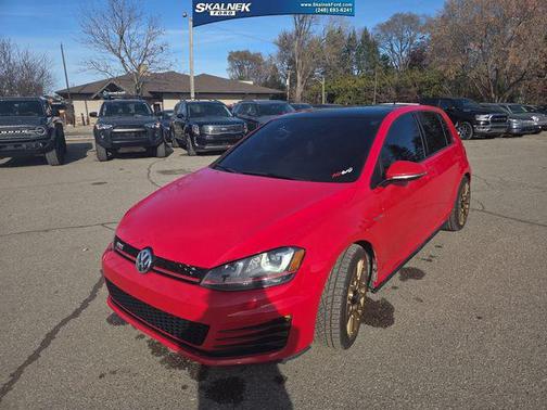 2016 Volkswagen Golf GTI 2.0T SE 4-Door