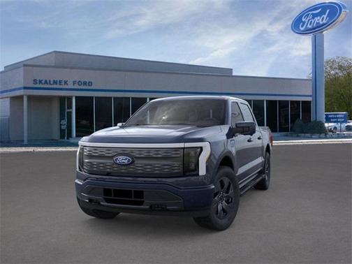2025 Ford F-150 Lightning LARIAT