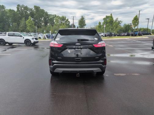 AGATE BLACK METALLIC 2021 Ford Edge SEL