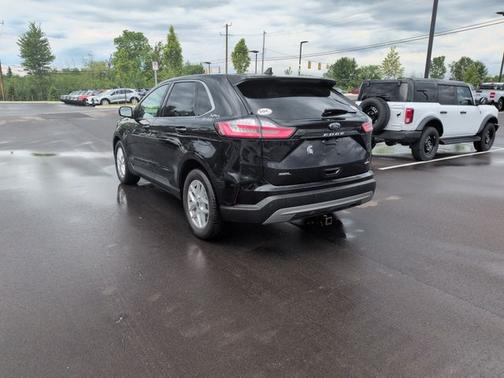 AGATE BLACK METALLIC 2021 Ford Edge SEL