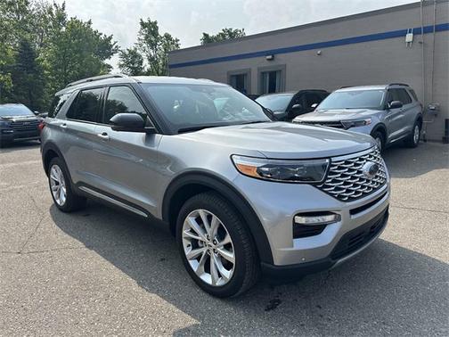 2023 Ford Explorer Platinum