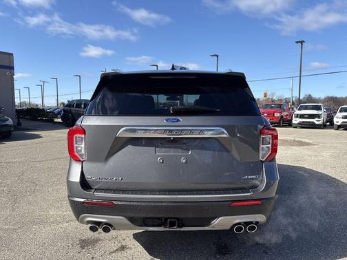 CARBONIZED GRAY METALLIC 2022 Ford Explorer PLATINUM