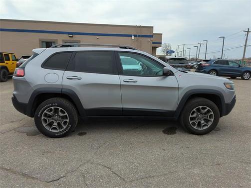 2020 Jeep Cherokee Trailhawk